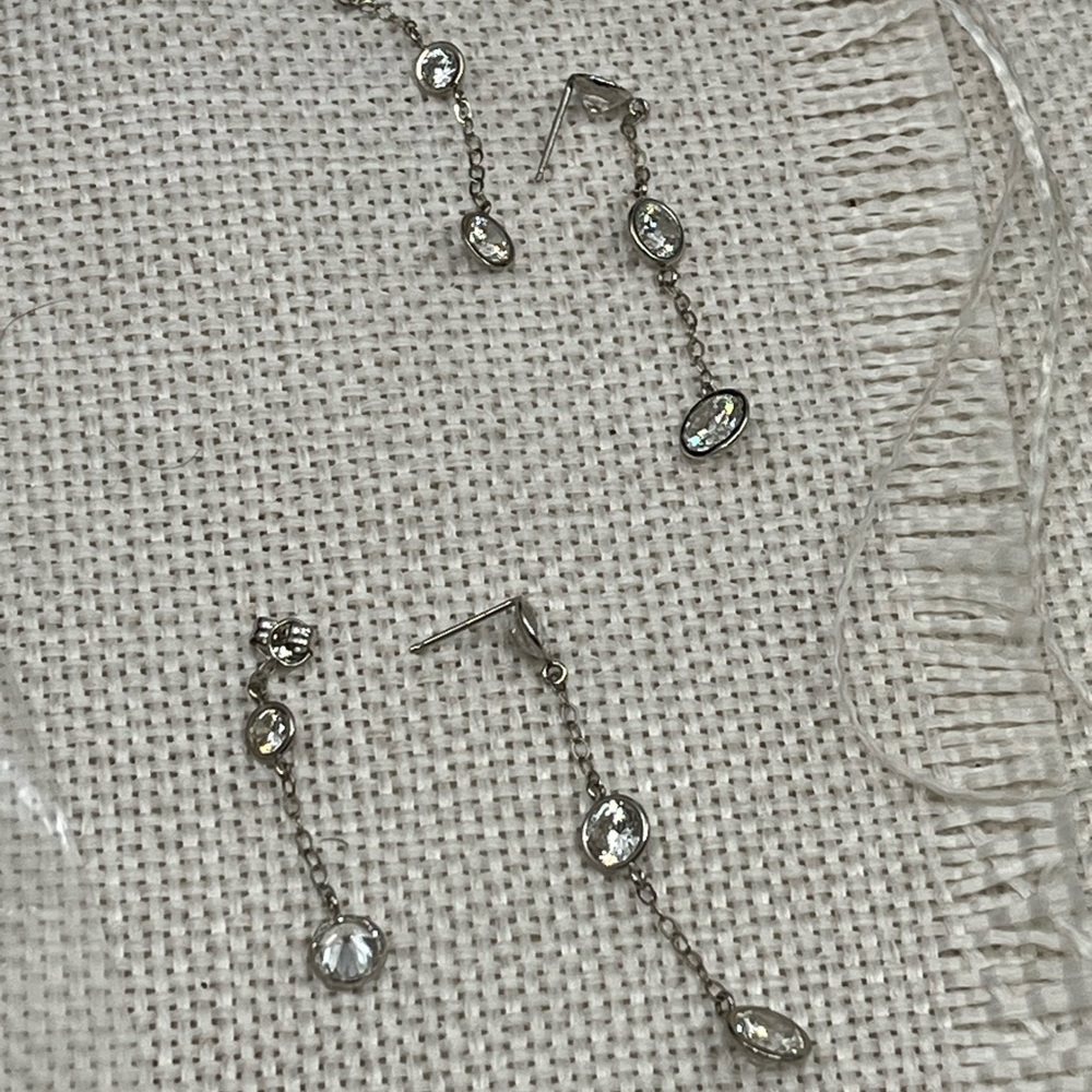 Vintage 14k White Gold Diamonique Dangle Earrings - 2.9g, 1.75” - Picture 15 of 17